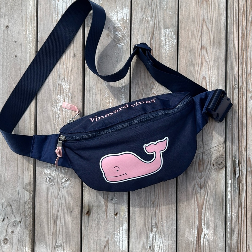 Vineyard Vines Pink Whale Logo Belt Bag in Navy